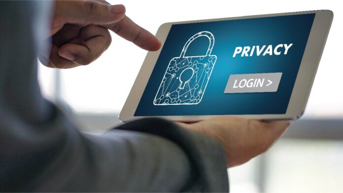 Organizations’ Strategies to Implement Privacy by Design and Default